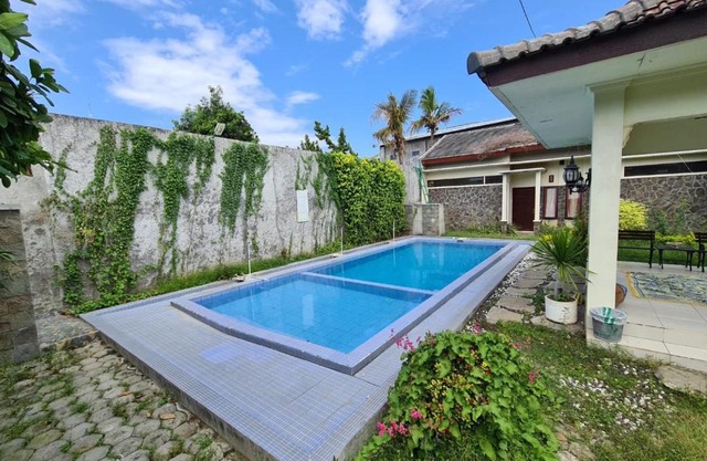 Urbanview Hotel Kumala Banyuwangi by RedDoorz
