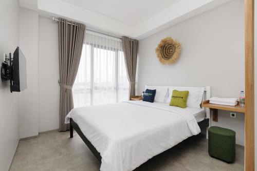 Urbanview Hotel Puri Indah
