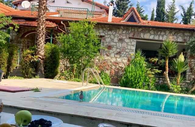 Urla Bella
