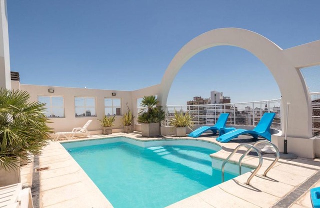 Urquiza Apart Hotel & Suites