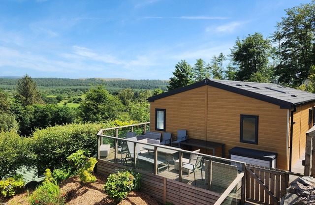 Urr Lodge - Beautiful Lodge and site, Stunning views of hills and valleys.