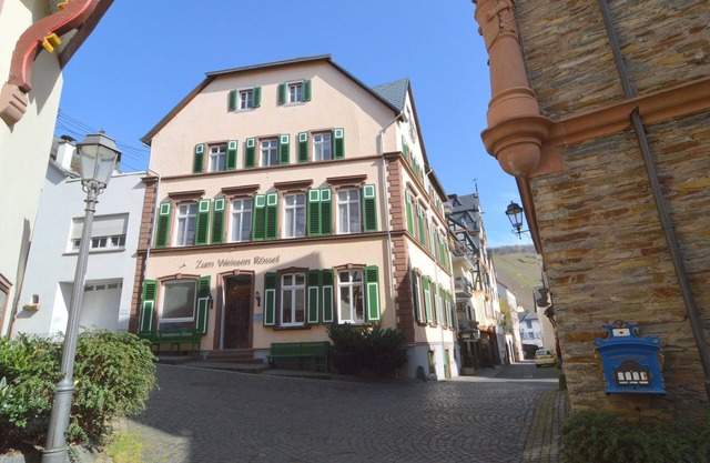Charmante maison de vacances avec chemineée à Ürzig