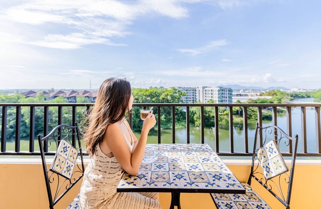 USABAI Riverside Boutique Hotel