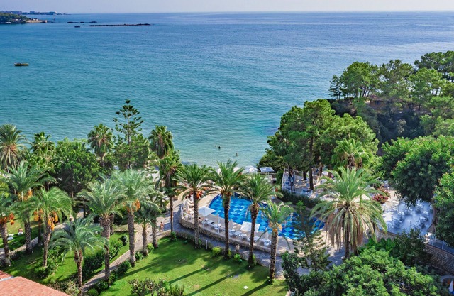 Utopia Beach Club
