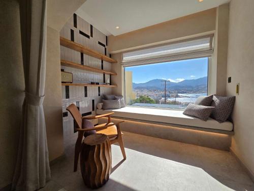 Utopia Luxury Suite