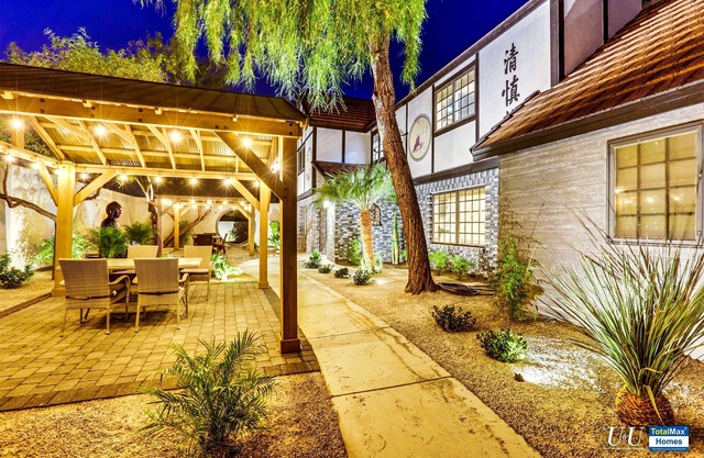 Newly Well-Lit 8BD/8BA Villa Near Vegas Strip-3.5mi
