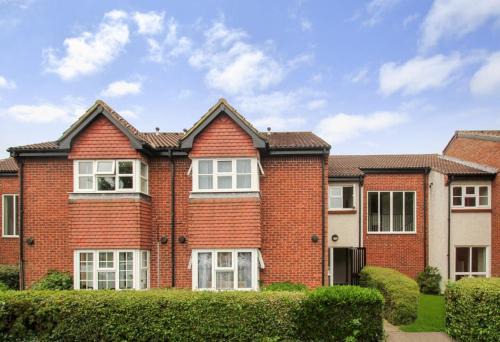 Uxbridge Studio Flat