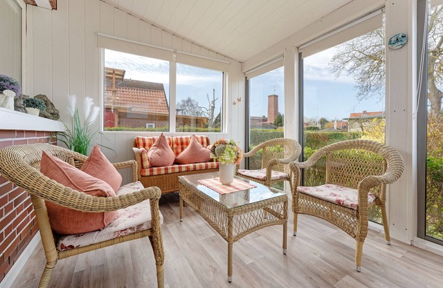 Vacation apartment/apartment for 5 guests with 60m² in Fehmarn OT Burg (294407)