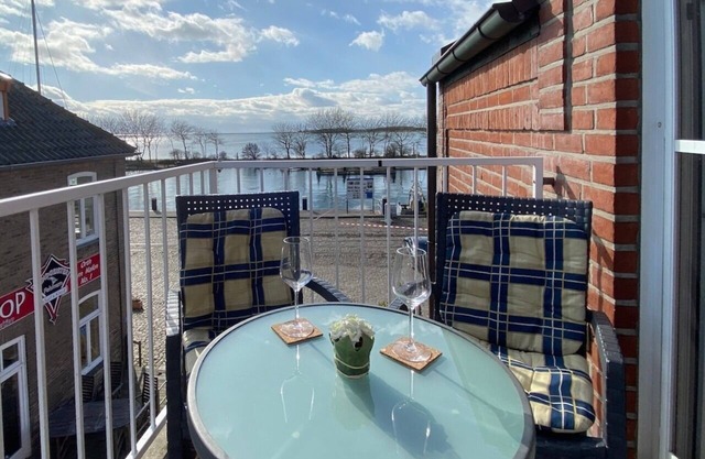 Vacation apartment/apartment for 4 guests with 52m² in Fehmarn OT Orth (294282)