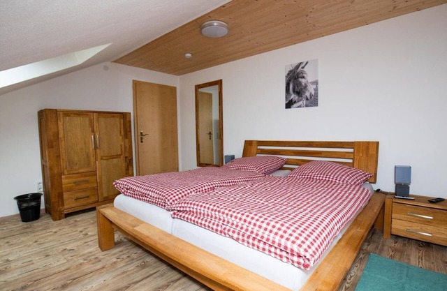 Vacation apartment Ehrenbergblick DG - Ferienwohnungen Schmitt