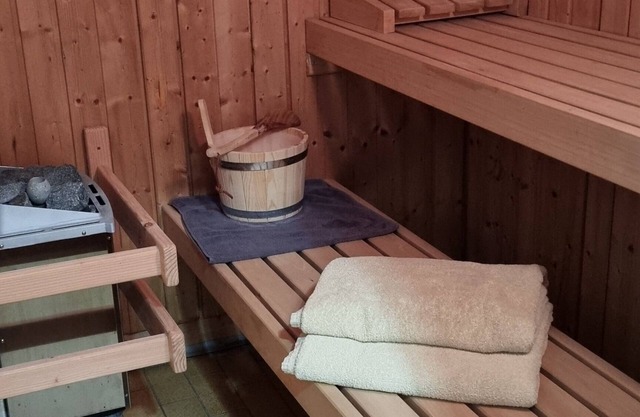 Vacation apartment with pool and sauna, both for exclusive use