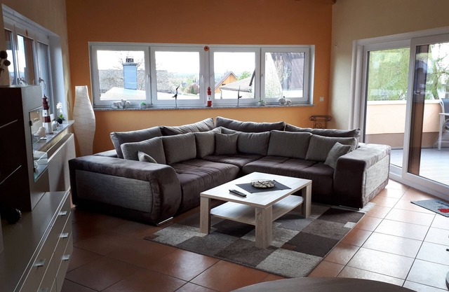 Appartement / app. pour 6 personnes avec 120m² de vitrine (113354)