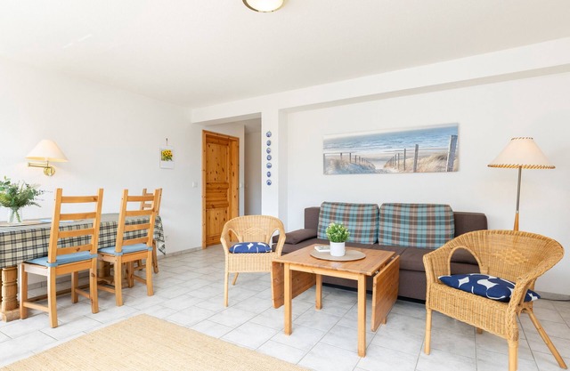 Vacation apartment/apartment for 4 guests with 60m² in Laboe (294474)
