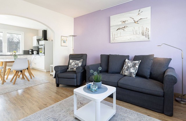 Vacation apartment/apartment for 2 guests with 50m² in Laboe (294516)