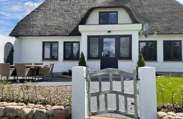 Vacation apartment "Burgerwiese" in Brodersby-Burg, 4 persons + 1 dog
