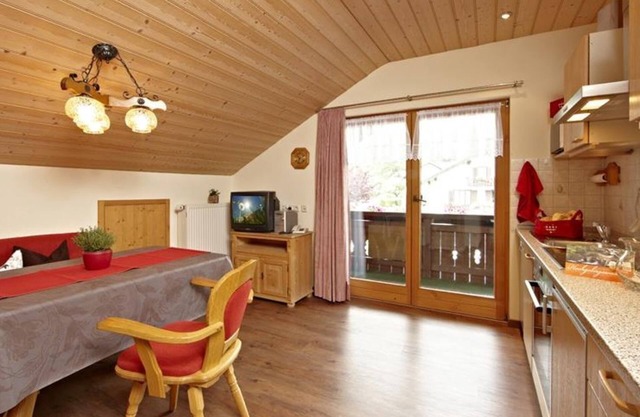 Gästehaus Alpina - Appartement Großenast