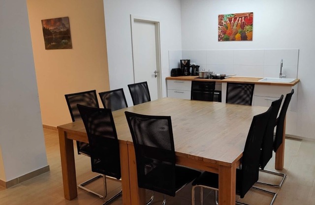 Appartement au rez-de-chaussée avec air conditionné, terrasse, parking directement devant la porte
