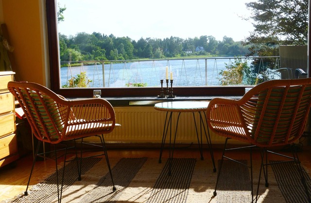 Vacation apartment lakeside house in Missunde.