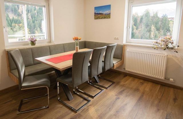 Vacation apartment Serlesblick - Holiday home Alois