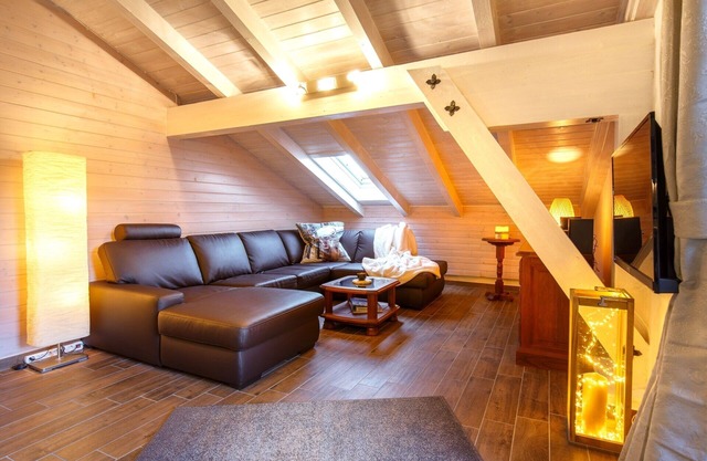 Ferienwohnung Unternberg -65 qm- 1 sep. Schlafzimmer, 1 Wohnraum, Balkon, max. 2 Pers.