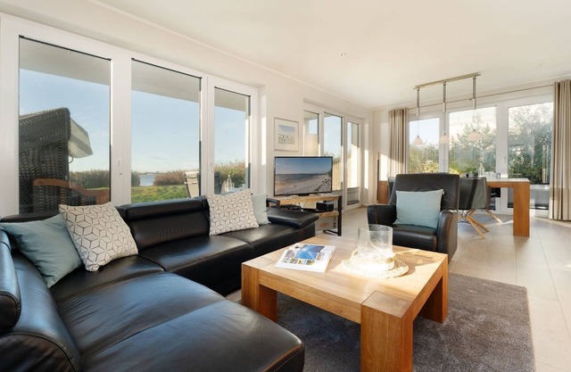 Vacation apartment/apartment for 4 guests with 85m² in Fehmarn OT Fehmarnsund (294295)