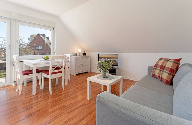 Vacation apartment/apartment for 4 guests with 65m² in Fehmarn OT Puttgarden (294297)