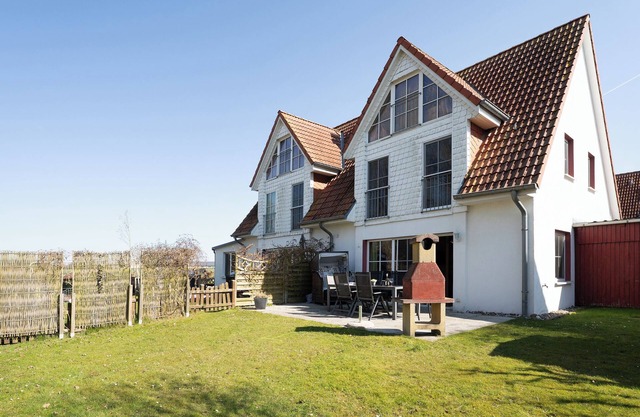 Vacation apartment Vadersdorf VIc with terrace on Fehmarn