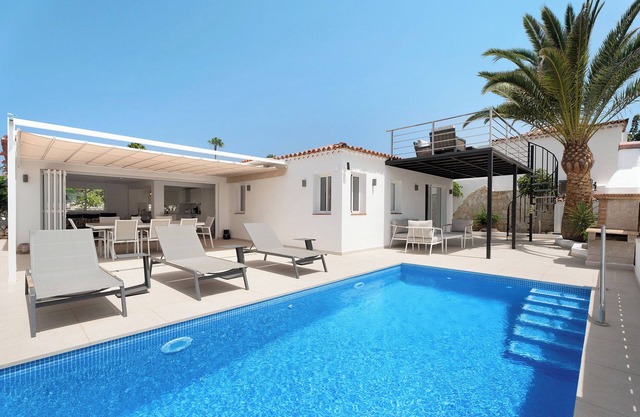 Maison de vacances "Villa Vista" avec vue sur la mer, piscine et Wi-Fi