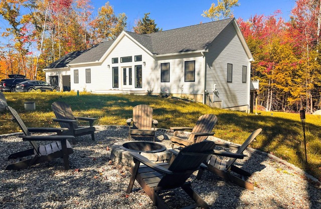 Vacation Home: 2 Mins from Mt. Sunapee & Lake!