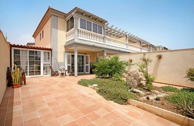 Maison de vacances "Arenas del Mar" avec vue sur la mer et terrasses