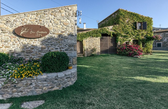 Maison de vacances "Can Cortada" avec vue sur les montagnes, terrasse privée et Wi-Fi