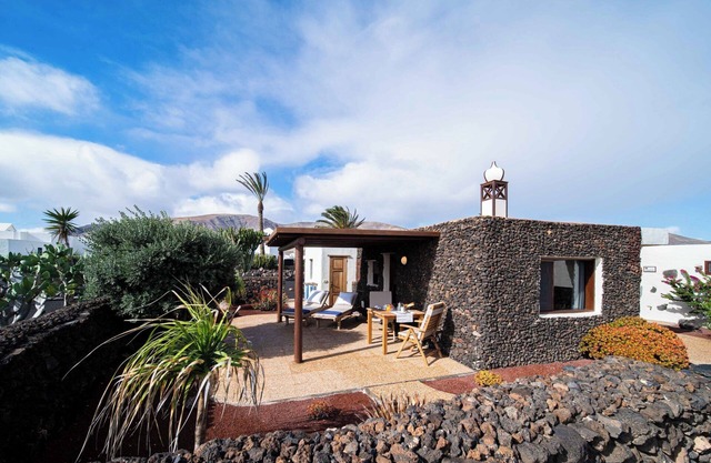 Maison de vacances 'Casa Margarita 3' avec vue sur les montagnes, jardin privé et Wi-Fi.