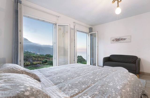 Maison de vacances "Casita Rural La Piñera" avec vue sur la mer et les montagnes & Wi-Fi