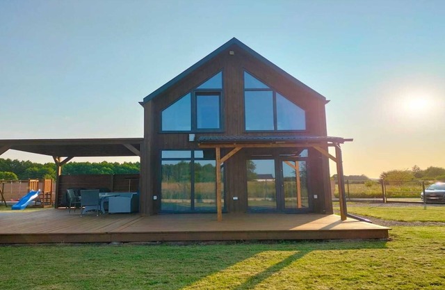 Vacation home Dziwna polish Baltic Sea coast Jakuzzi Sauna Air conditioning