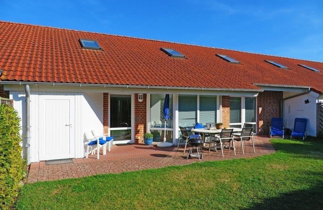 Vacation home for 4 guests with 100m² in Fehmarn OT Burg (294381)