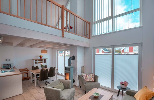 Vacation home by the lake with fireplace, sauna, whirlpool and wellness shower