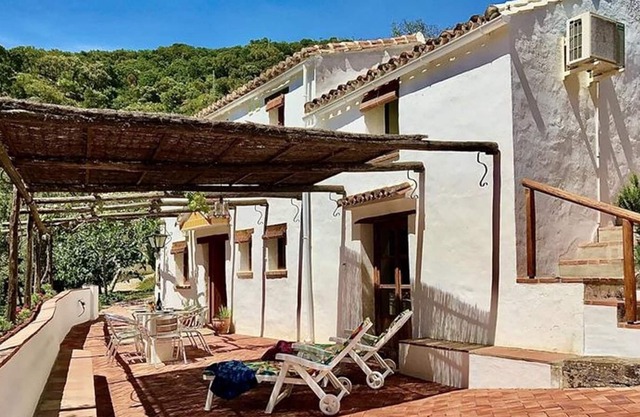 Maison de vacances avec vue sur la montagne, piscine, Wi-Fi, A/C, terrasse et jardin