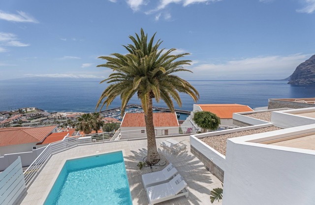 Maison de vacances 'La Casa De Los Gigantes' avec vue sur la mer, piscine privée et Wi-Fi