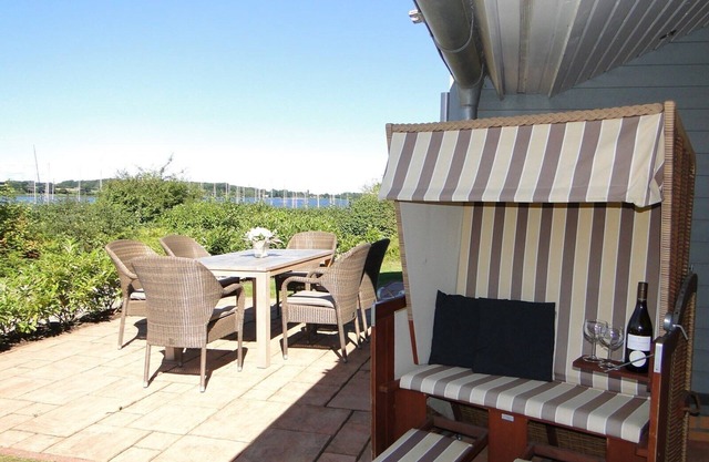 Maison de vacances moderne 5 * avec sauna finlandais, bain à remous et cuisinière pour 6 pers.