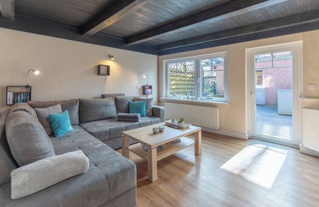 Vacation home Matthis Skipperhuus in Husum for up to 4 people