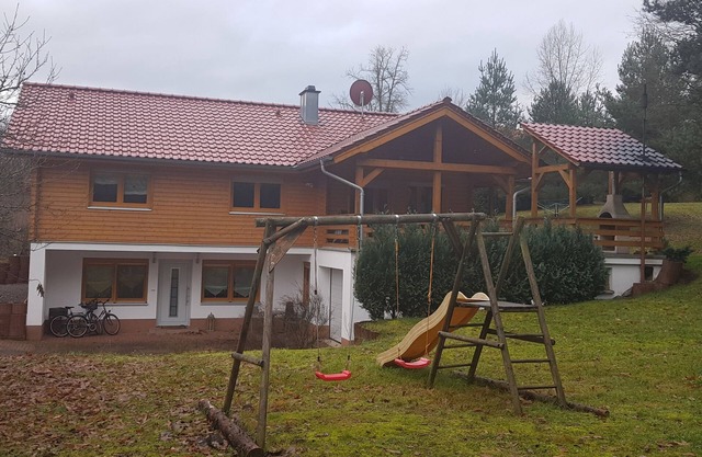 Maison de vacances Merlin avec 2 unités d'habitation séparées dans la forêt du Palatinat