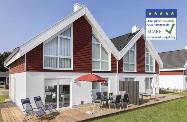 Vacation home near the beach with stove, sauna and whirlpool