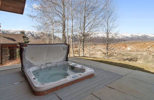 Vacation Home - No more than 20 people- - No Smoking On This Property