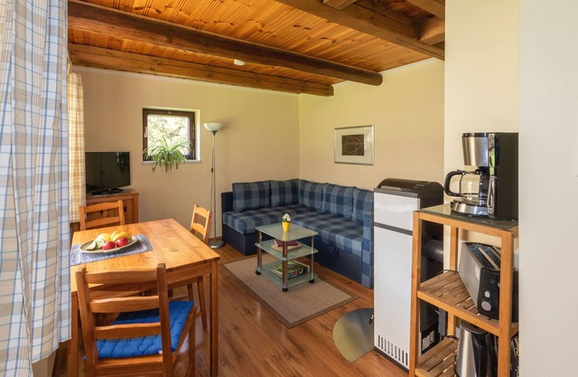 Vacation home, sleeping loft, 1 bedroom/kitchenette, shower/WC (from 12 yrs.) - Froschkönig vacation home and