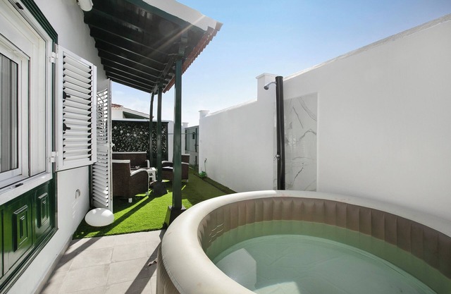 Maison de vacances 'Tia Osa' avec piscine privée, terrasse partagée et Wi-Fi