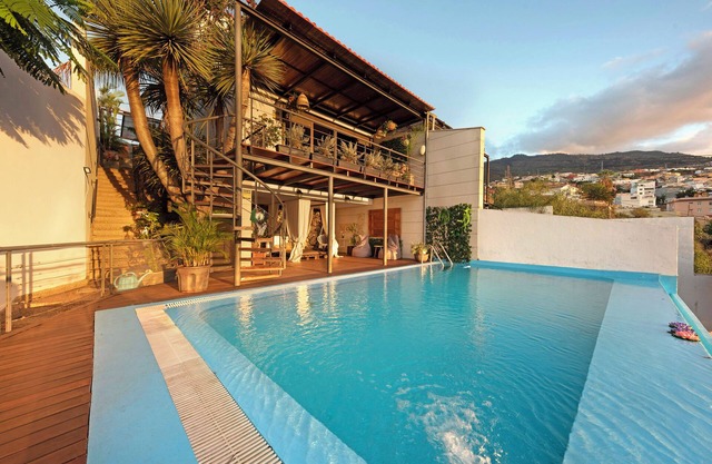 Maison de vacances "Villa Horizonte" avec vue sur la mer, piscine privée et Wi-Fi
