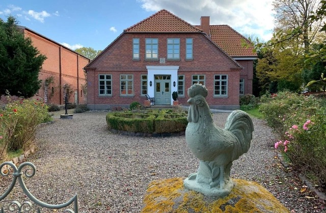 Vacation in a historic old farmhouse-relaxation and adventure on the Baltic Sea!