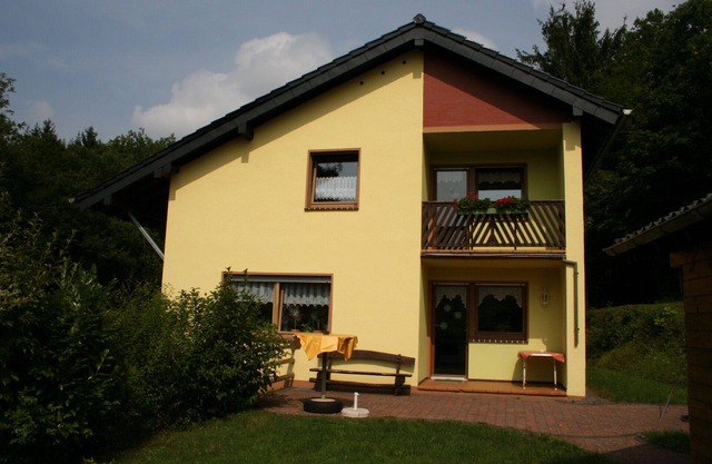 Vacances dans la belle Vulkaneifel. Adapté aux familles et aux enfants! Eifelsteig