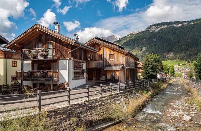 Appartement de vacances "Tobià" avec vue sur les montagnes, Wi-Fi, balcon