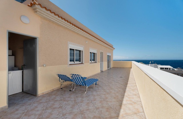 Vacances 'Los Abrigos 2' avec terrasse privée et Wi-Fi